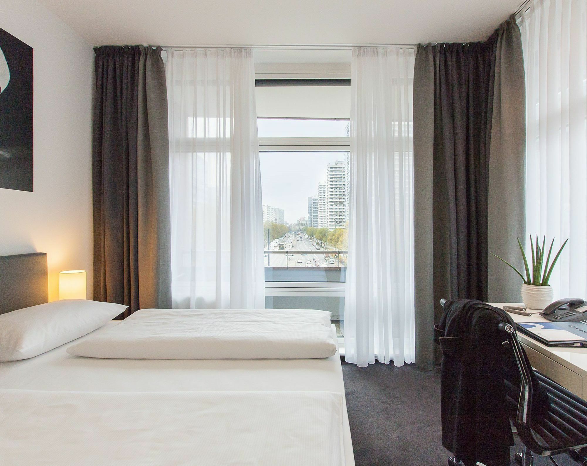 Garner Hotel Berlin - Gendarmenmarkt By Ihg Exterior photo